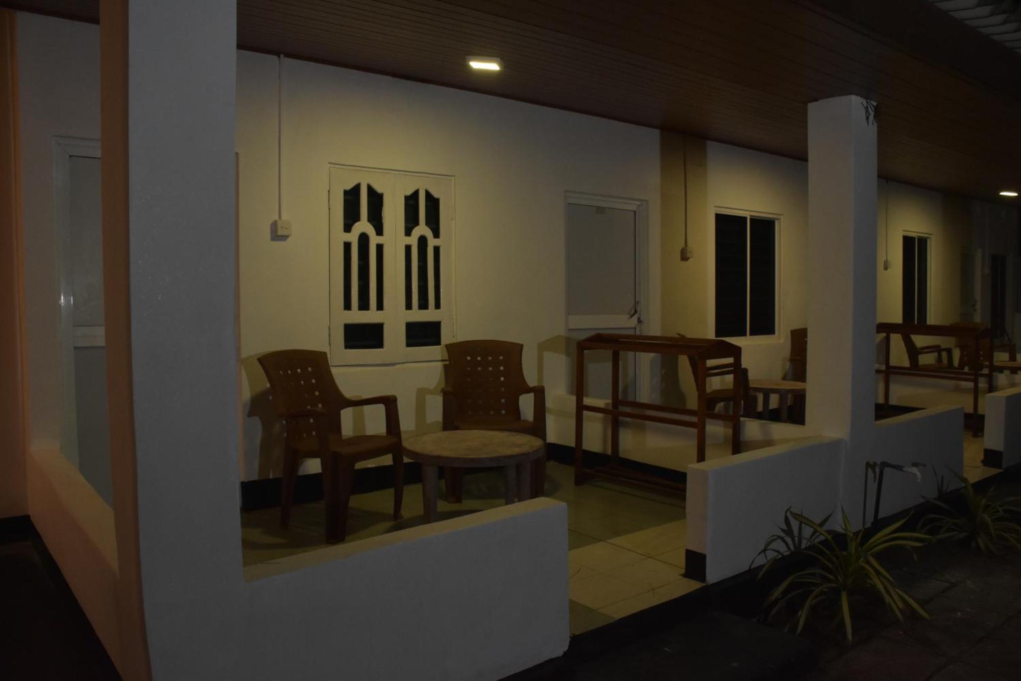 French Garden Regish Guest House تريكونامالاي المظهر الخارجي الصورة