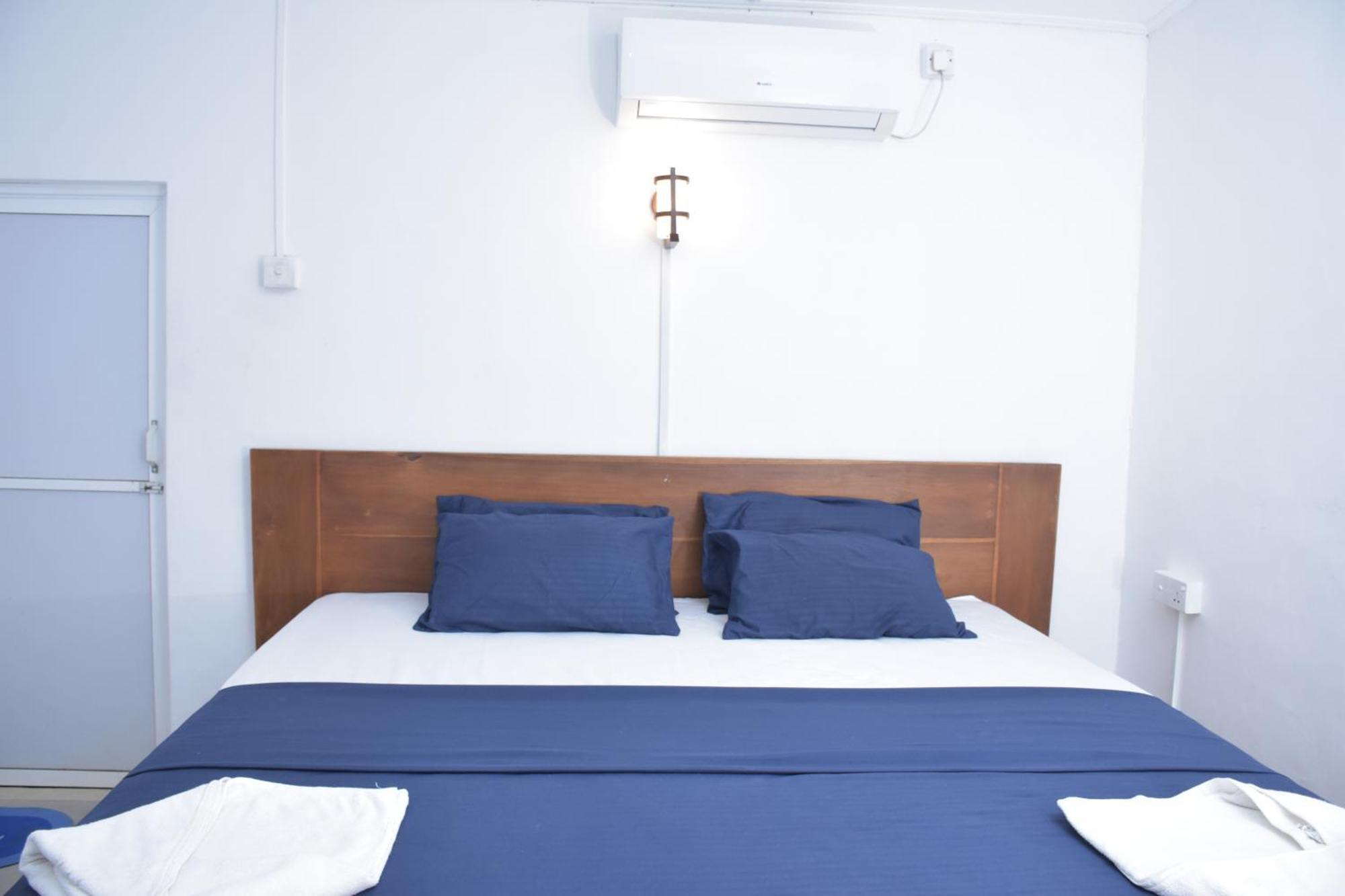 French Garden Regish Guest House تريكونامالاي المظهر الخارجي الصورة