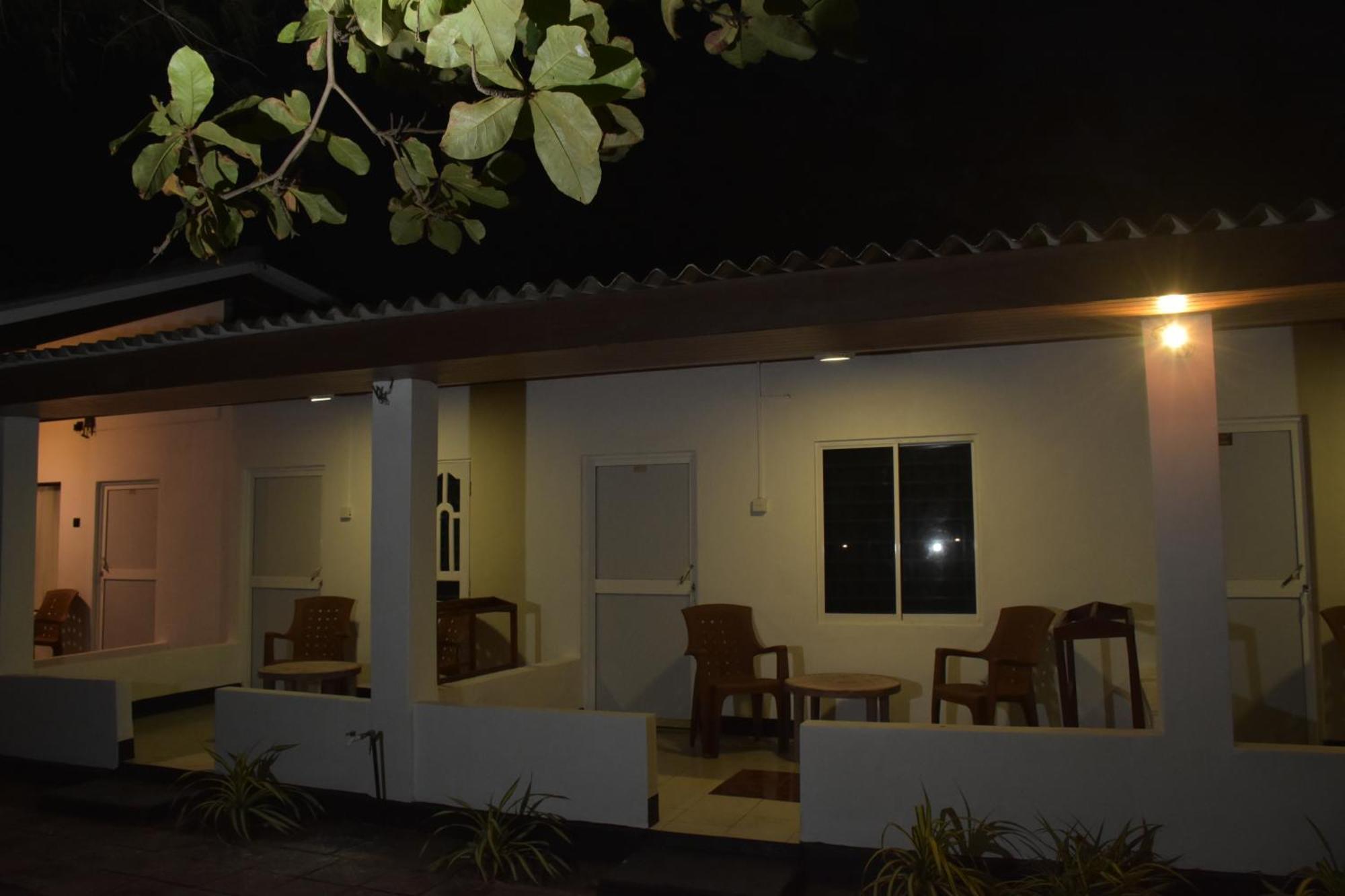 French Garden Regish Guest House تريكونامالاي المظهر الخارجي الصورة
