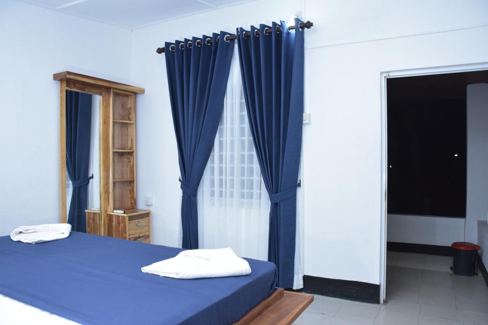 French Garden Regish Guest House تريكونامالاي المظهر الخارجي الصورة