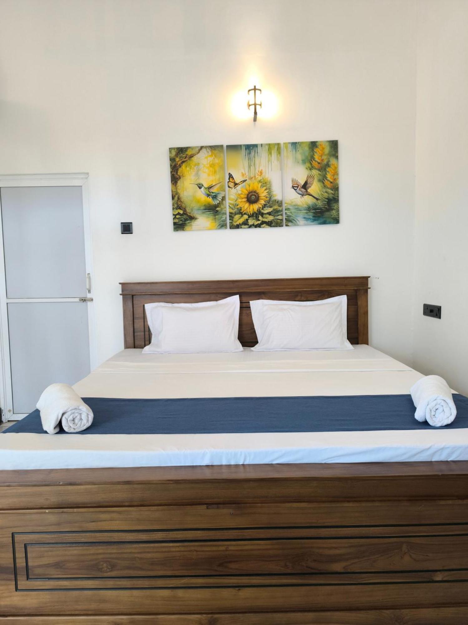 French Garden Regish Guest House تريكونامالاي المظهر الخارجي الصورة