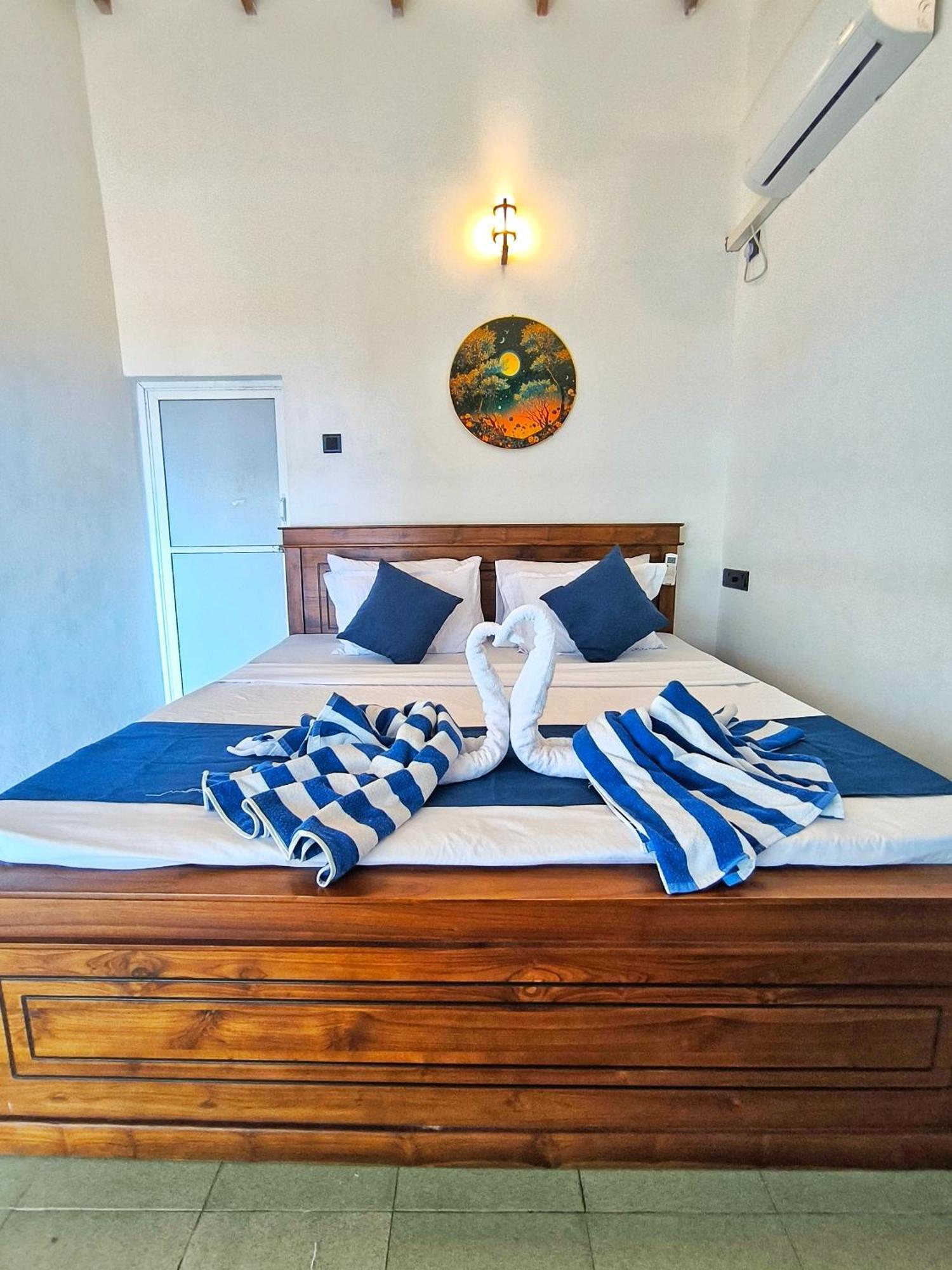 French Garden Regish Guest House تريكونامالاي المظهر الخارجي الصورة